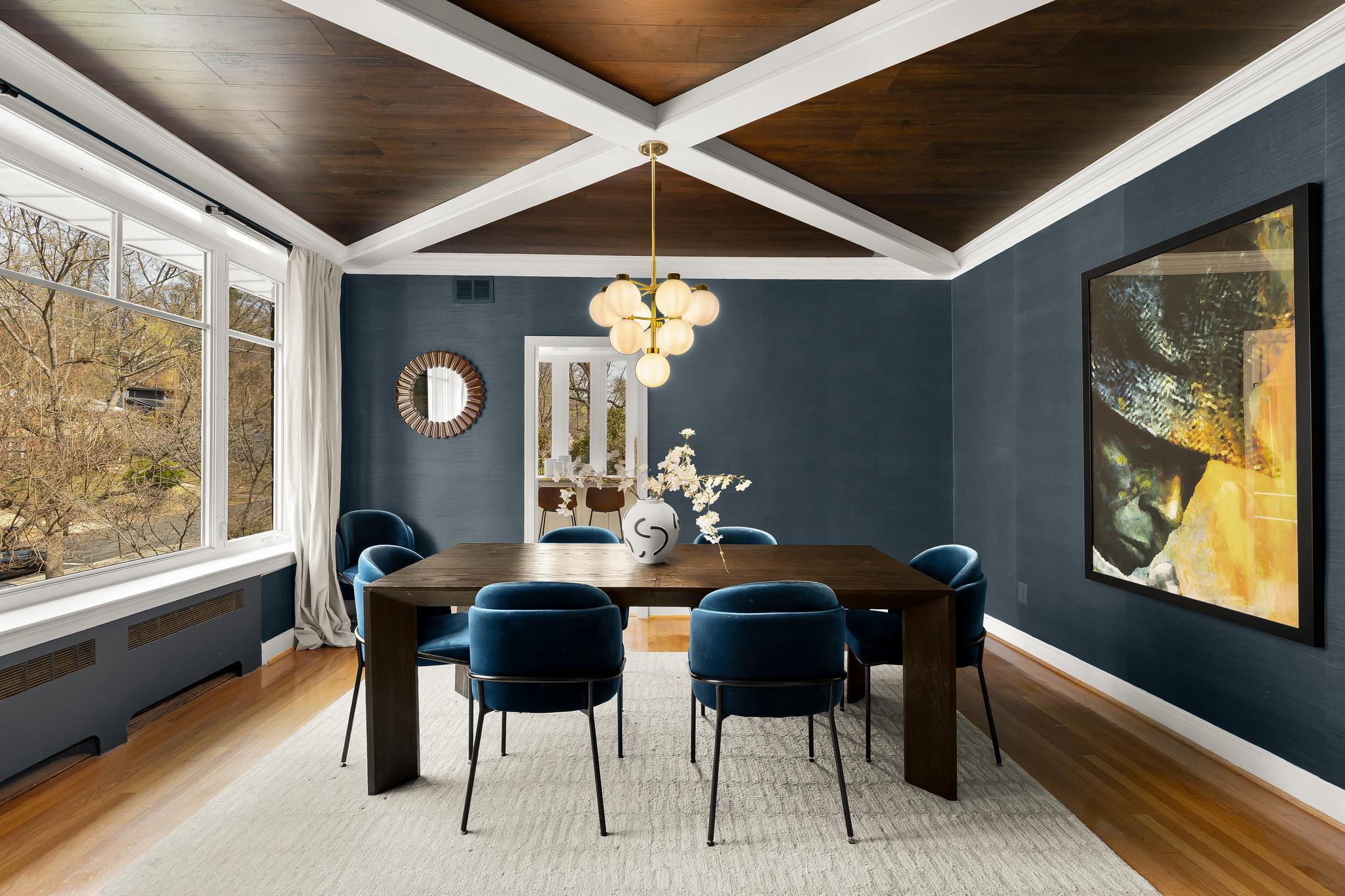 CRESTWOOD - Residential