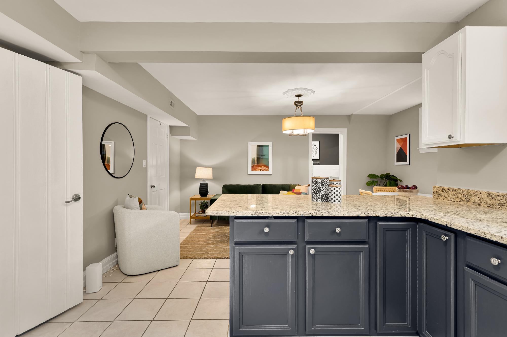 CRESTWOOD - Residential