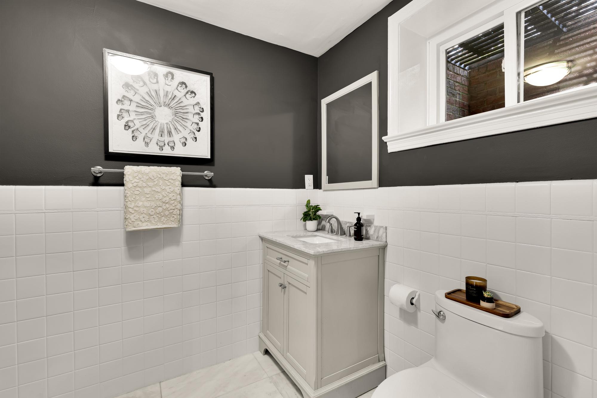 CRESTWOOD - Residential