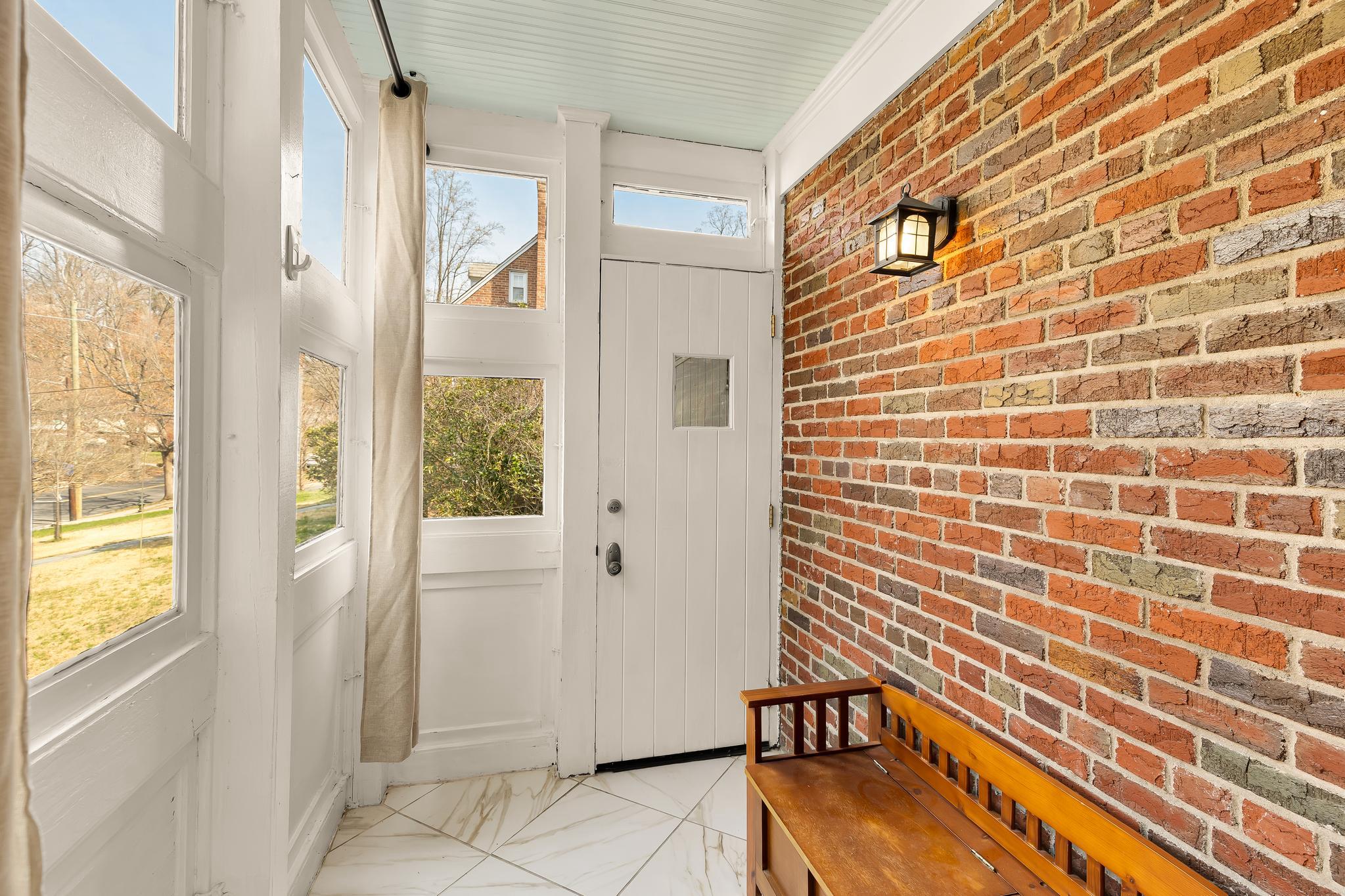 CRESTWOOD - Residential
