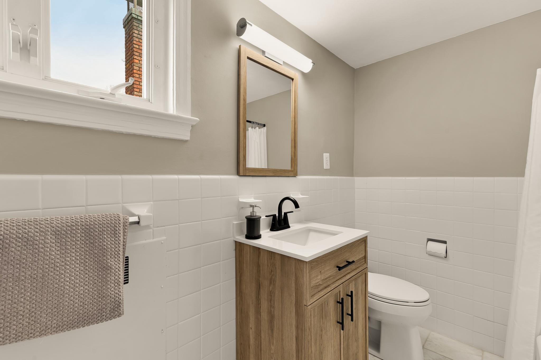CRESTWOOD - Residential
