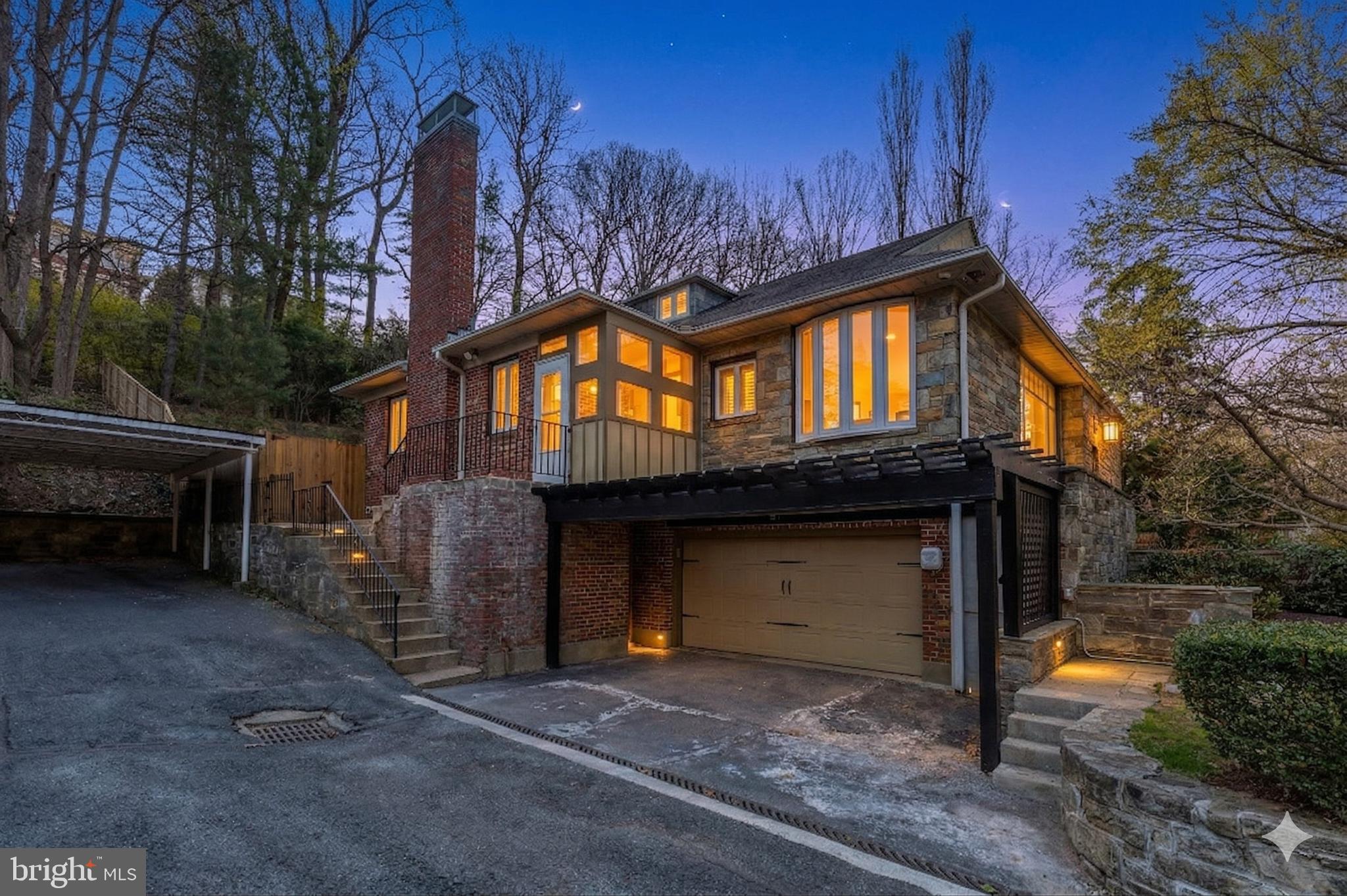 CRESTWOOD - Residential