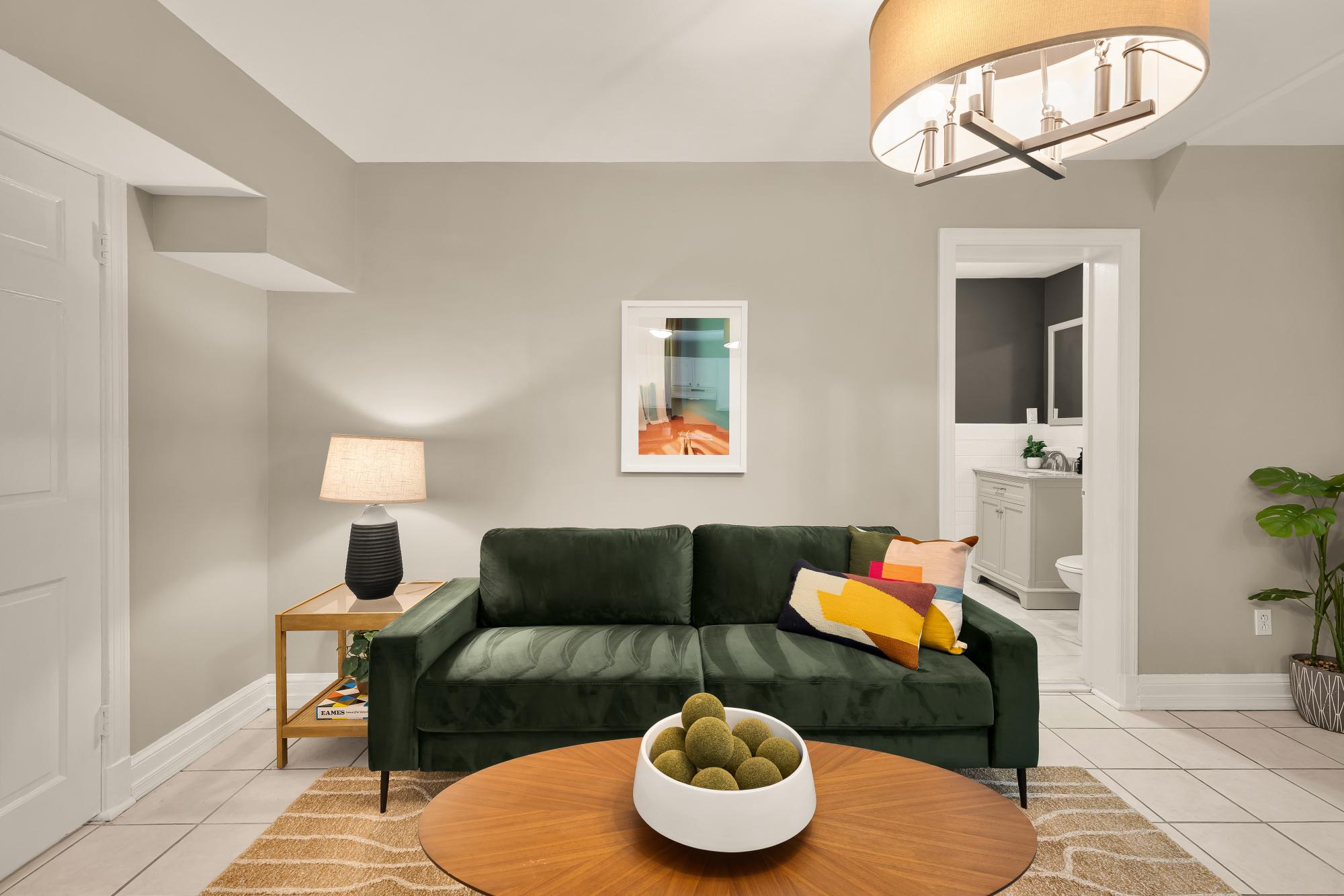CRESTWOOD - Residential
