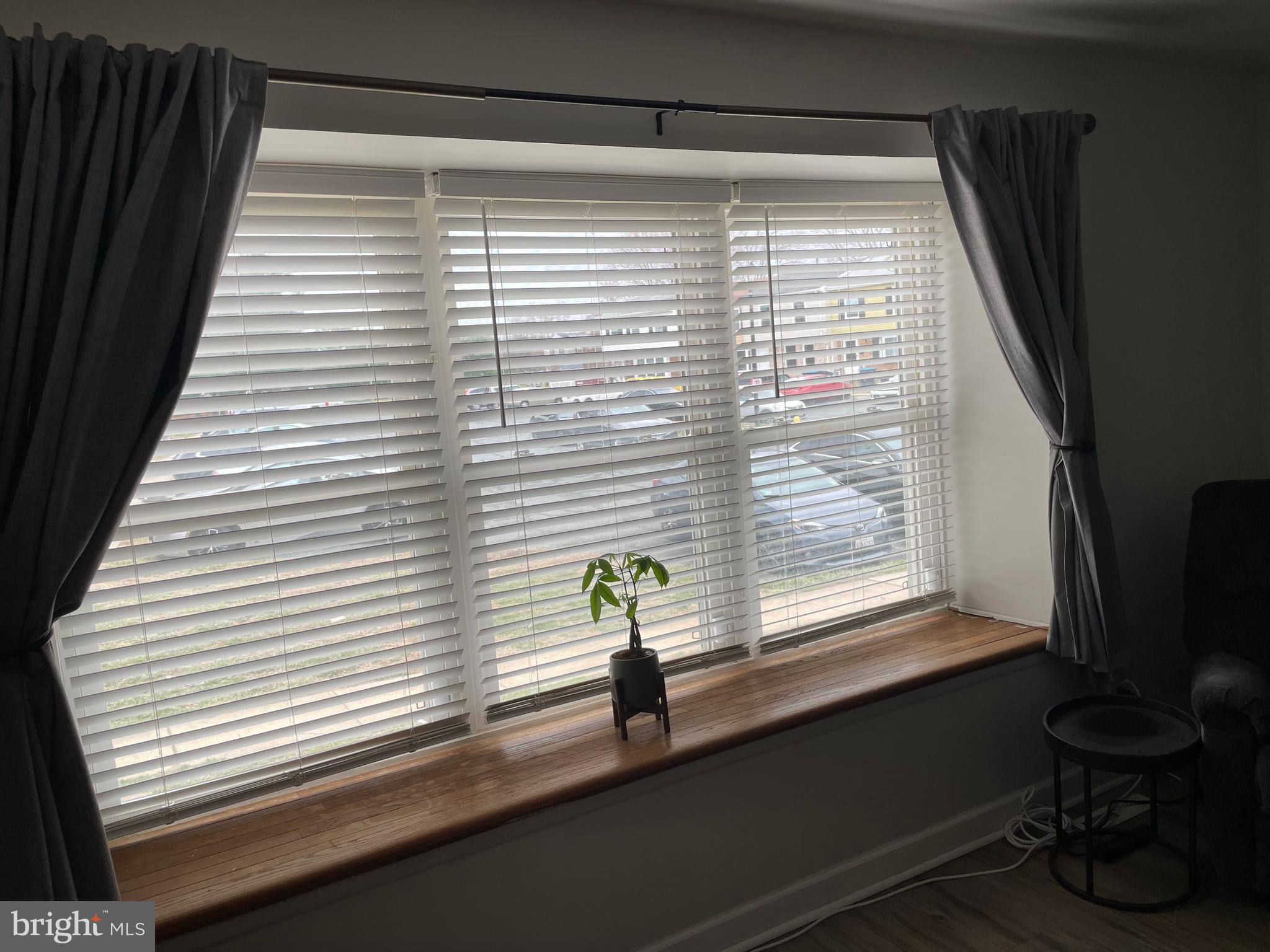 HARFORD SQUARE - Residential