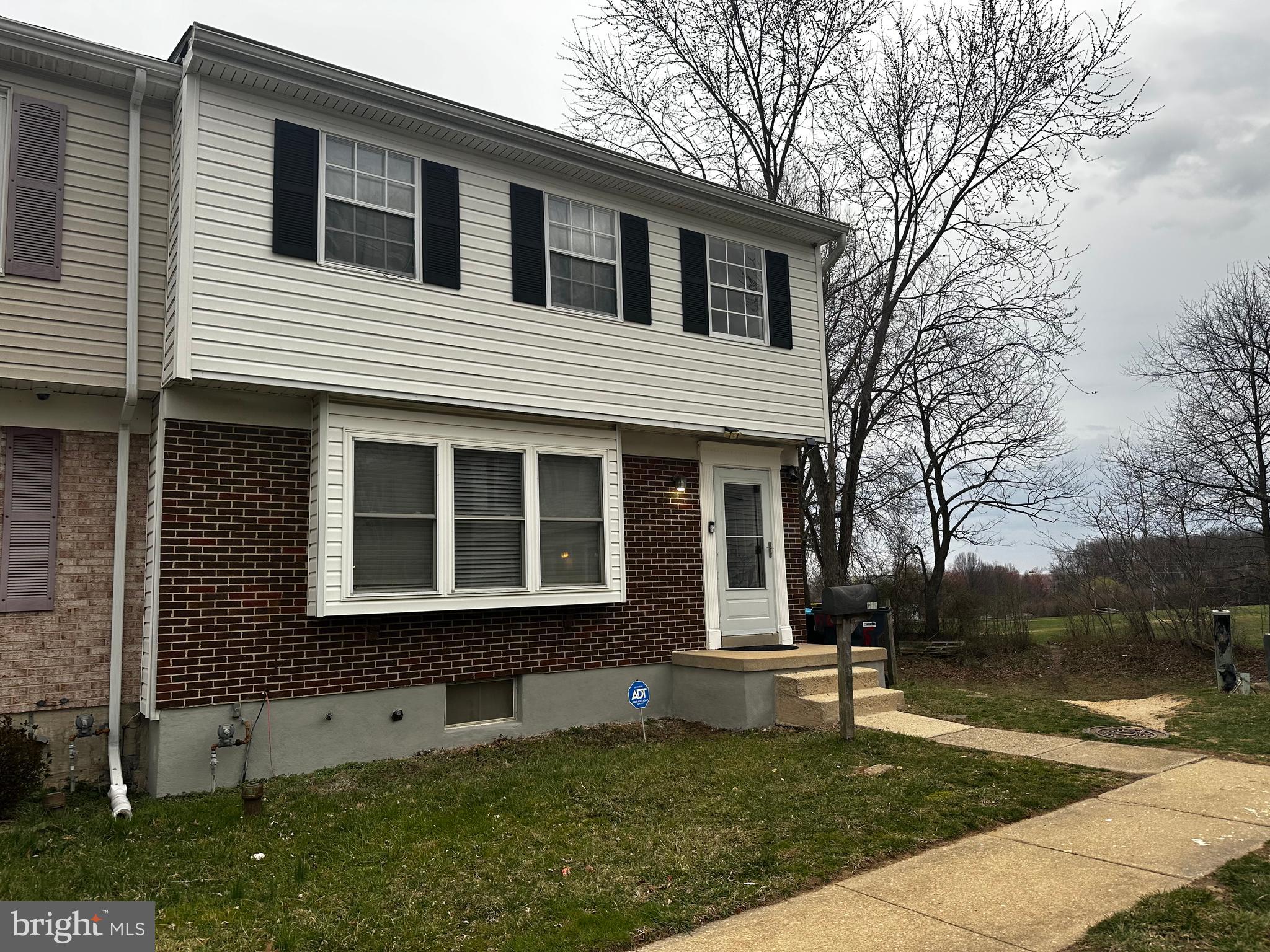 HARFORD SQUARE - Residential