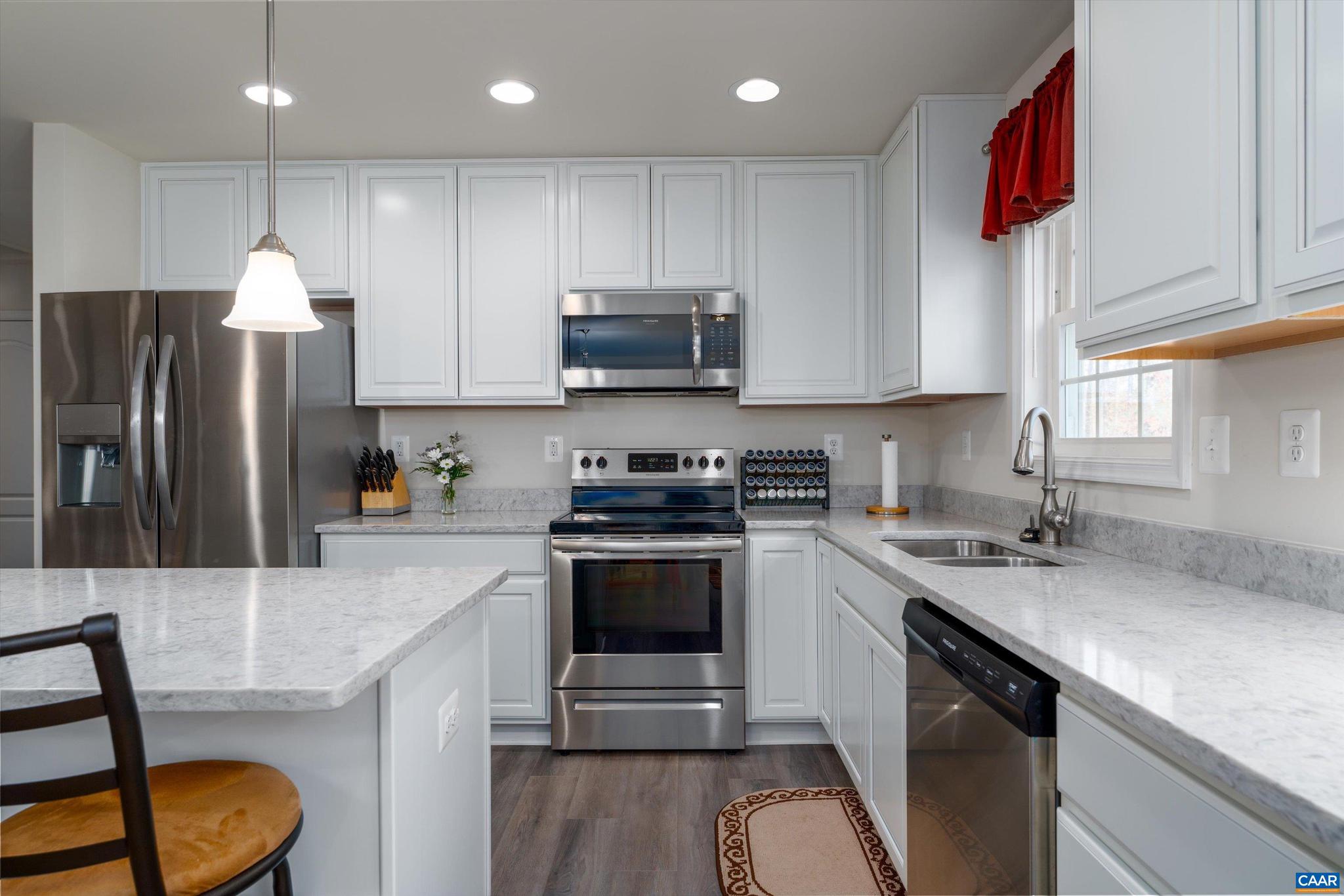 SHENANDOAH CROSSING - Residential
