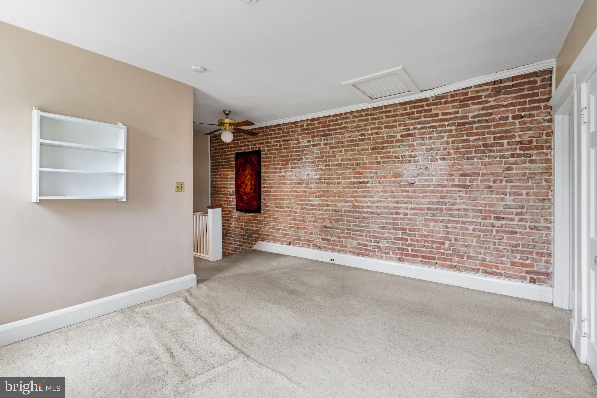 WYMAN PARK HAMPDEN - Residential