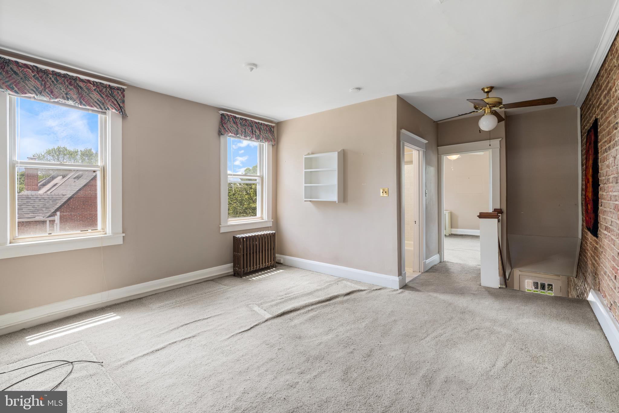 WYMAN PARK HAMPDEN - Residential