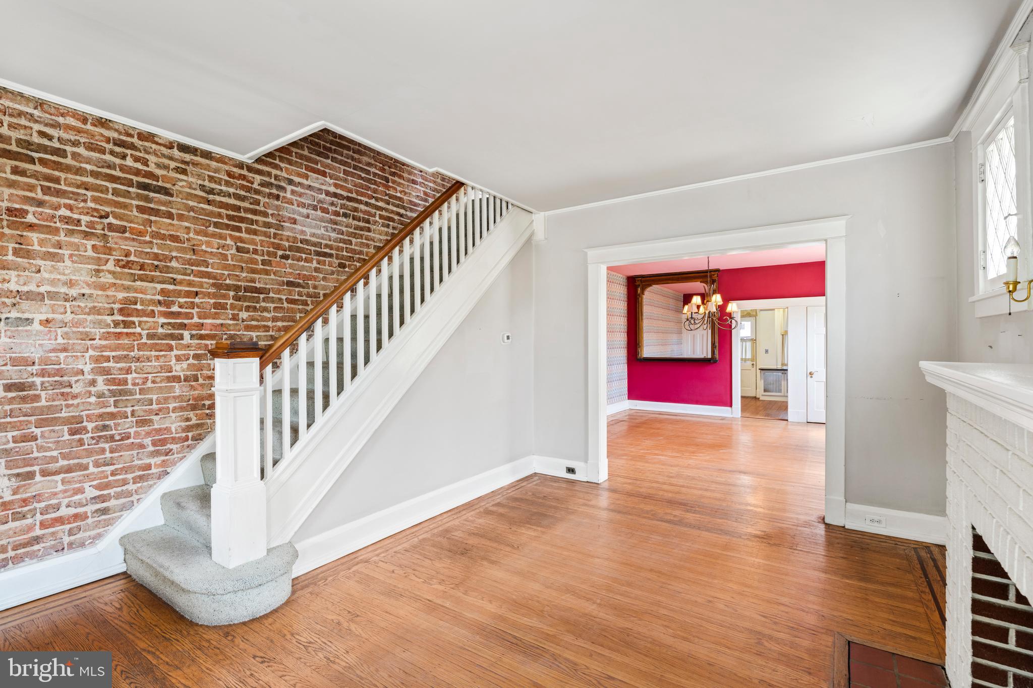WYMAN PARK HAMPDEN - Residential