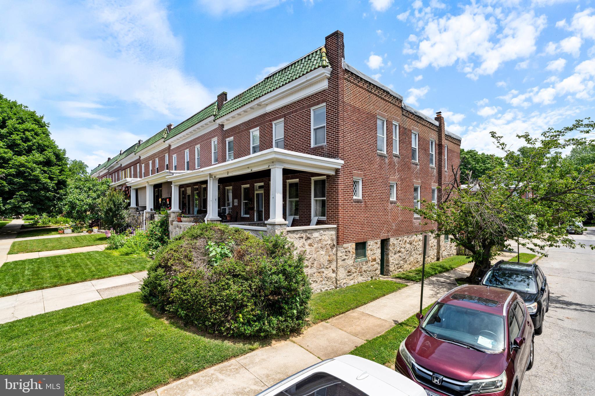 WYMAN PARK HAMPDEN - Residential