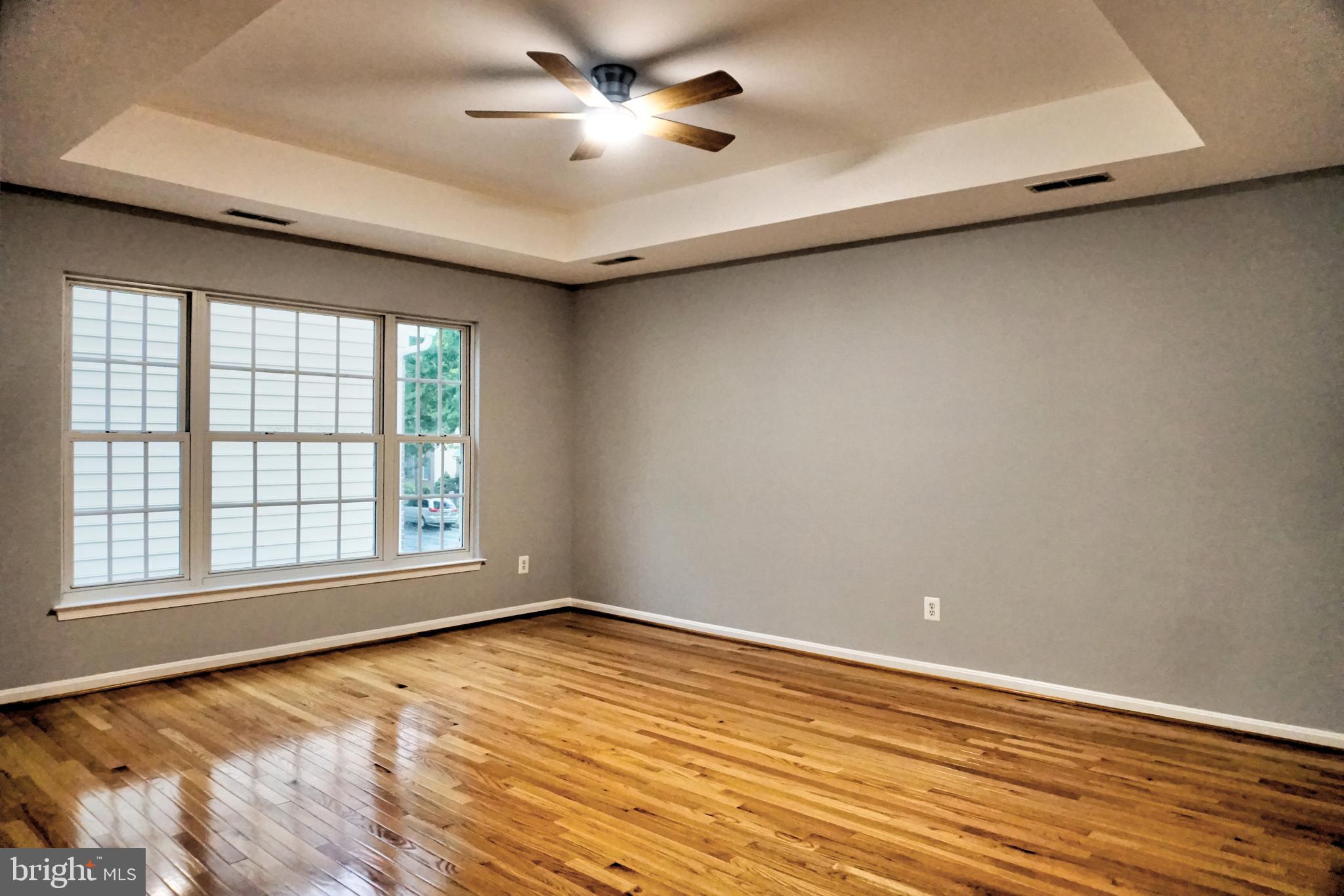 SOUTH RIDING - Residential