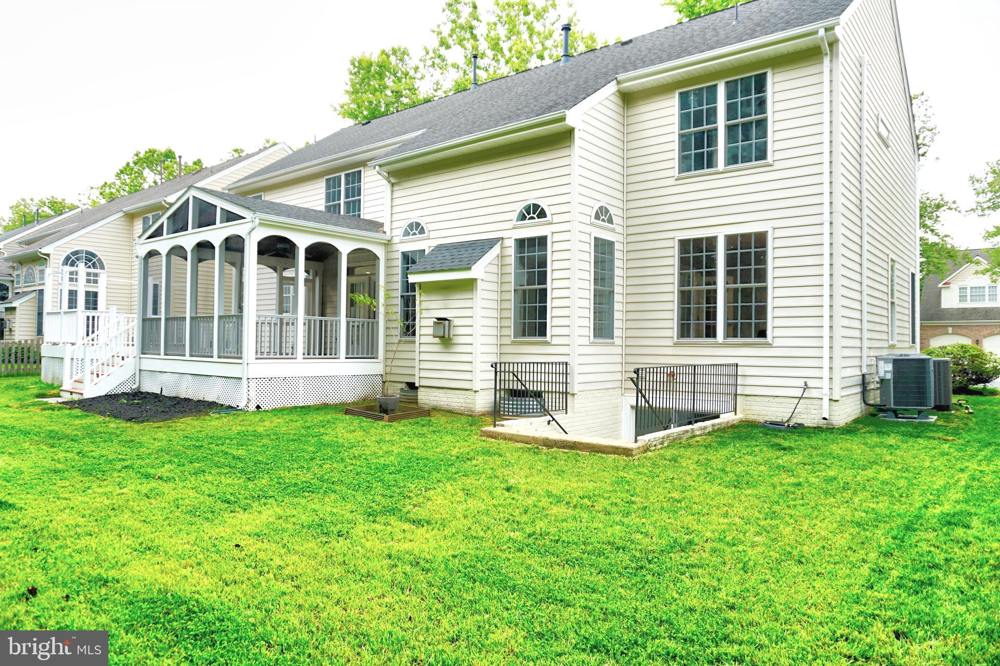 SOUTH RIDING - Residential