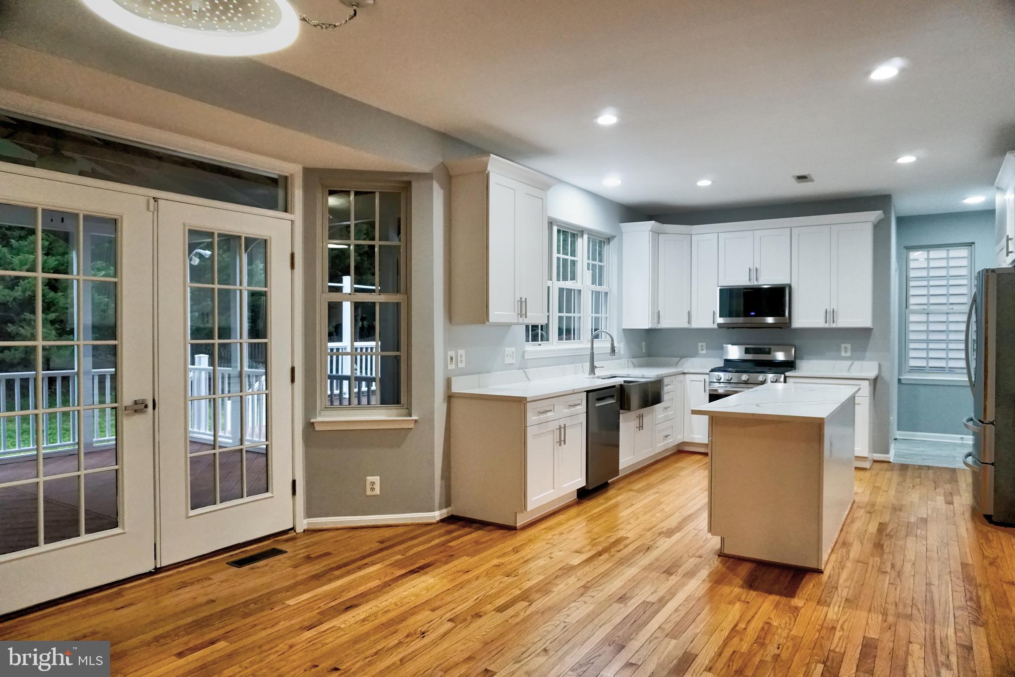 SOUTH RIDING - Residential