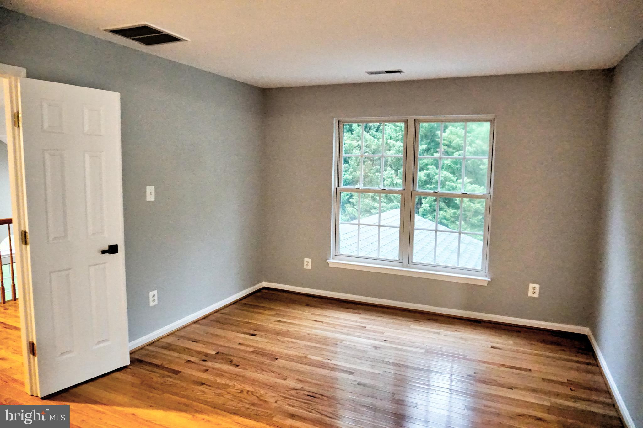 SOUTH RIDING - Residential