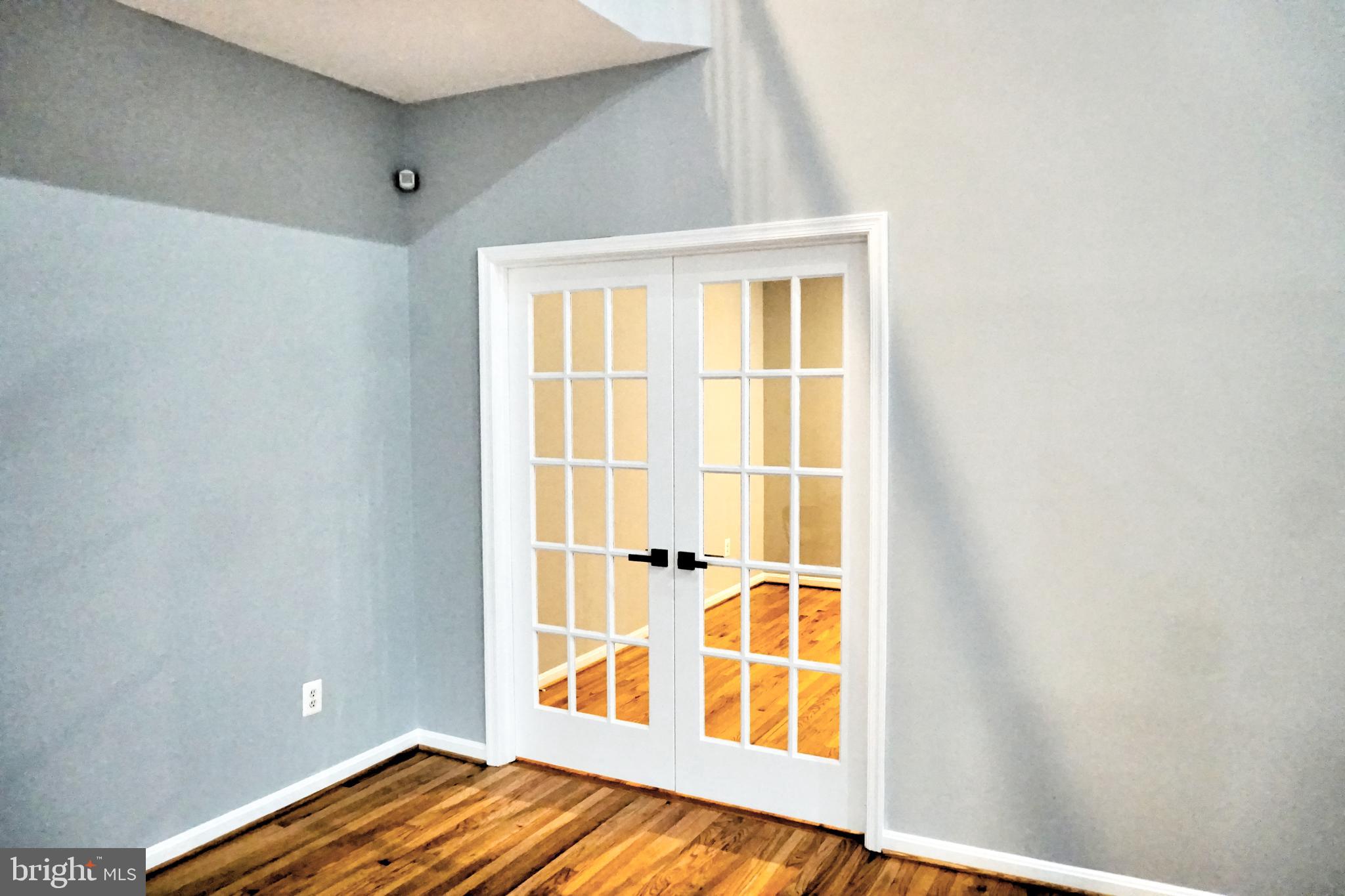 SOUTH RIDING - Residential
