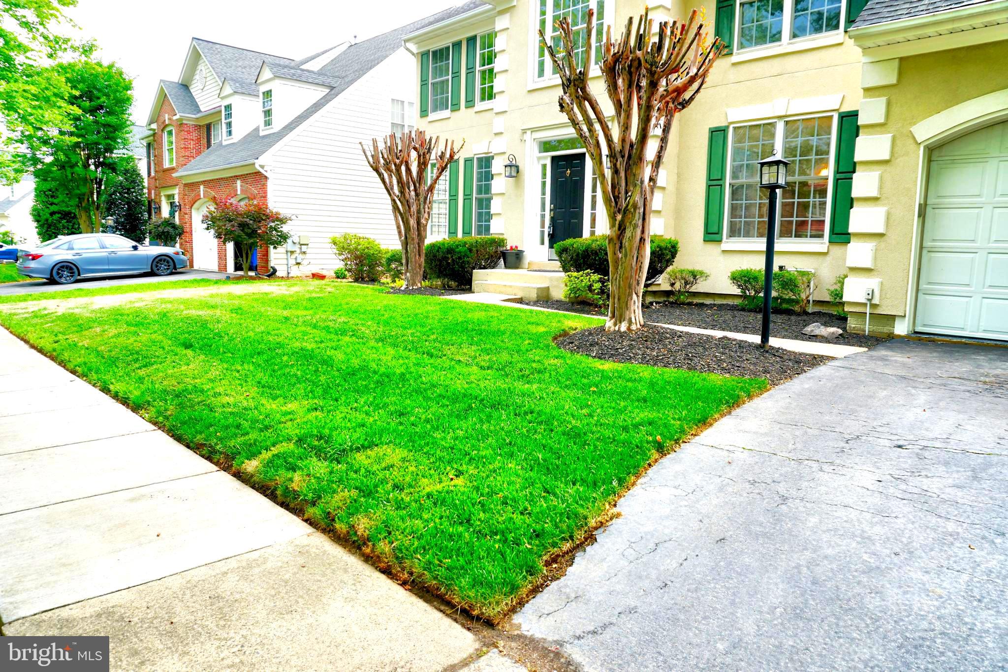 SOUTH RIDING - Residential