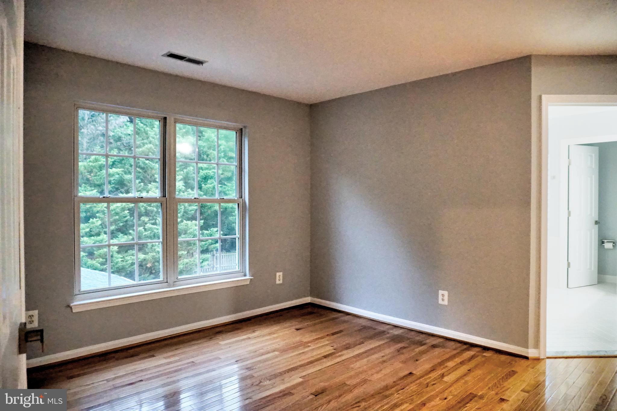 SOUTH RIDING - Residential