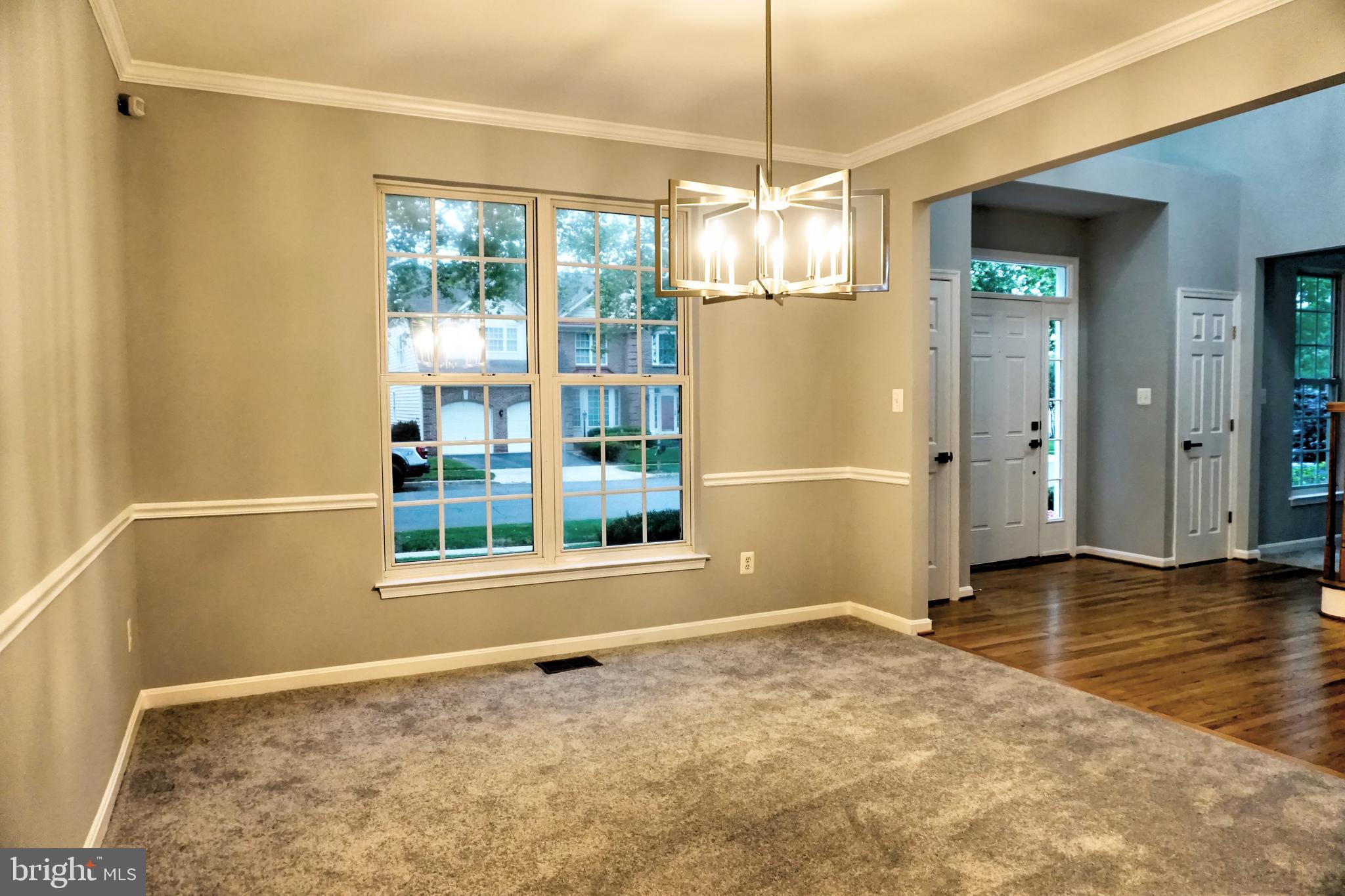 SOUTH RIDING - Residential