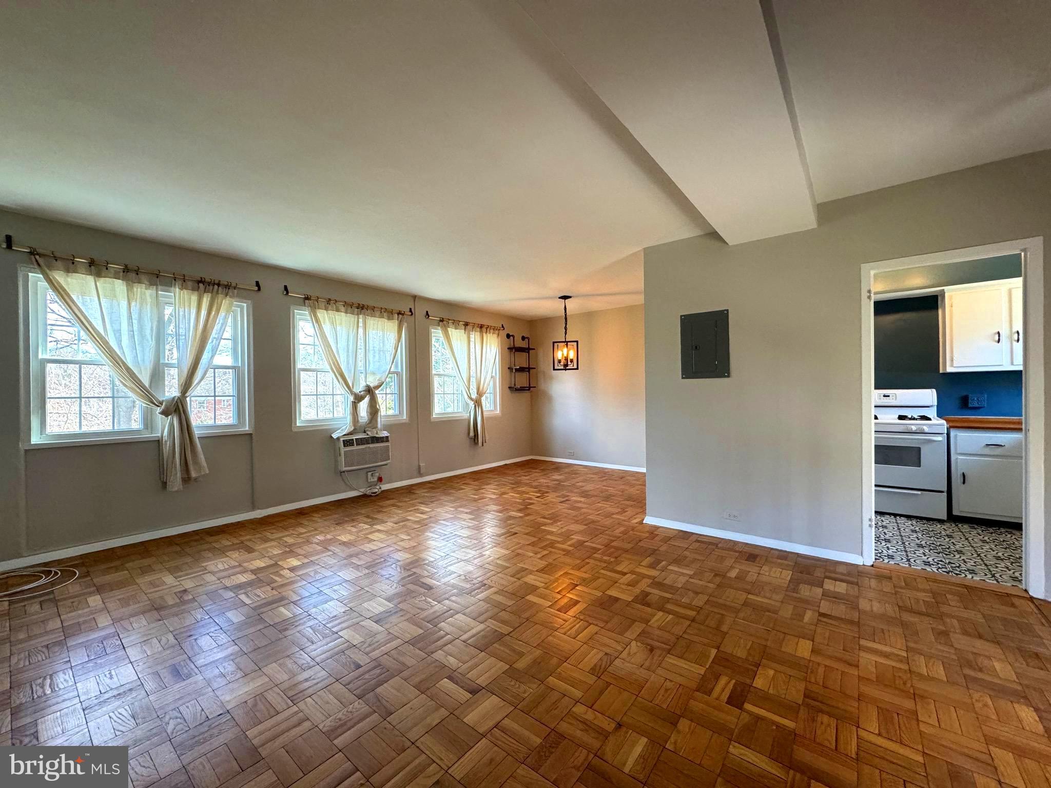 PARKFAIRFAX - Residential Lease