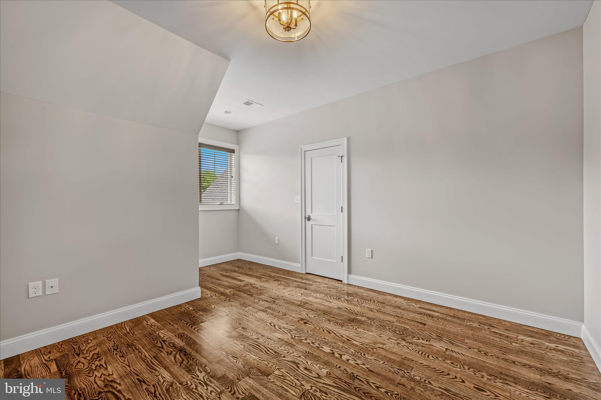 GREYSTONE ON THE OPEQUON - Residential