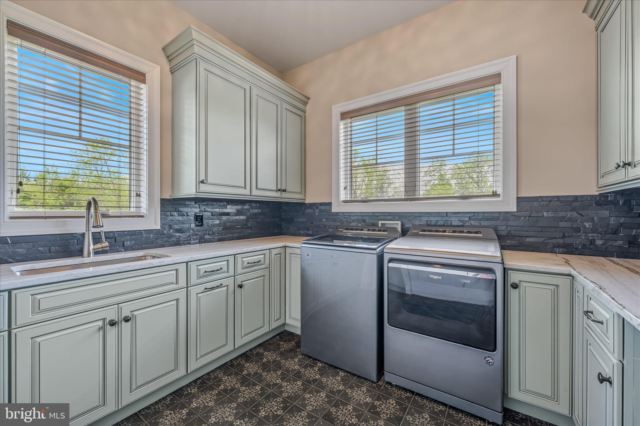 GREYSTONE ON THE OPEQUON - Residential