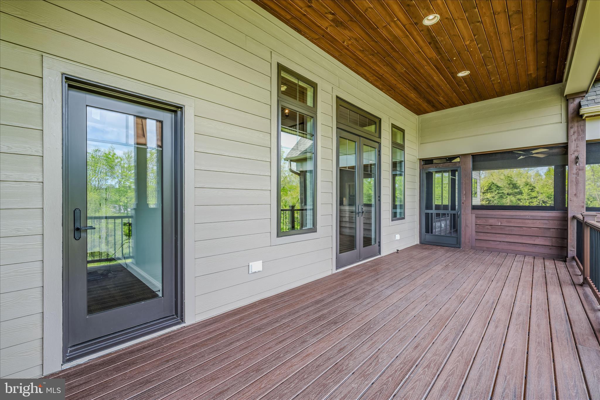 GREYSTONE ON THE OPEQUON - Residential