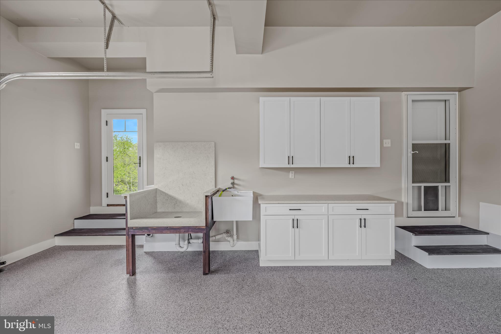 GREYSTONE ON THE OPEQUON - Residential
