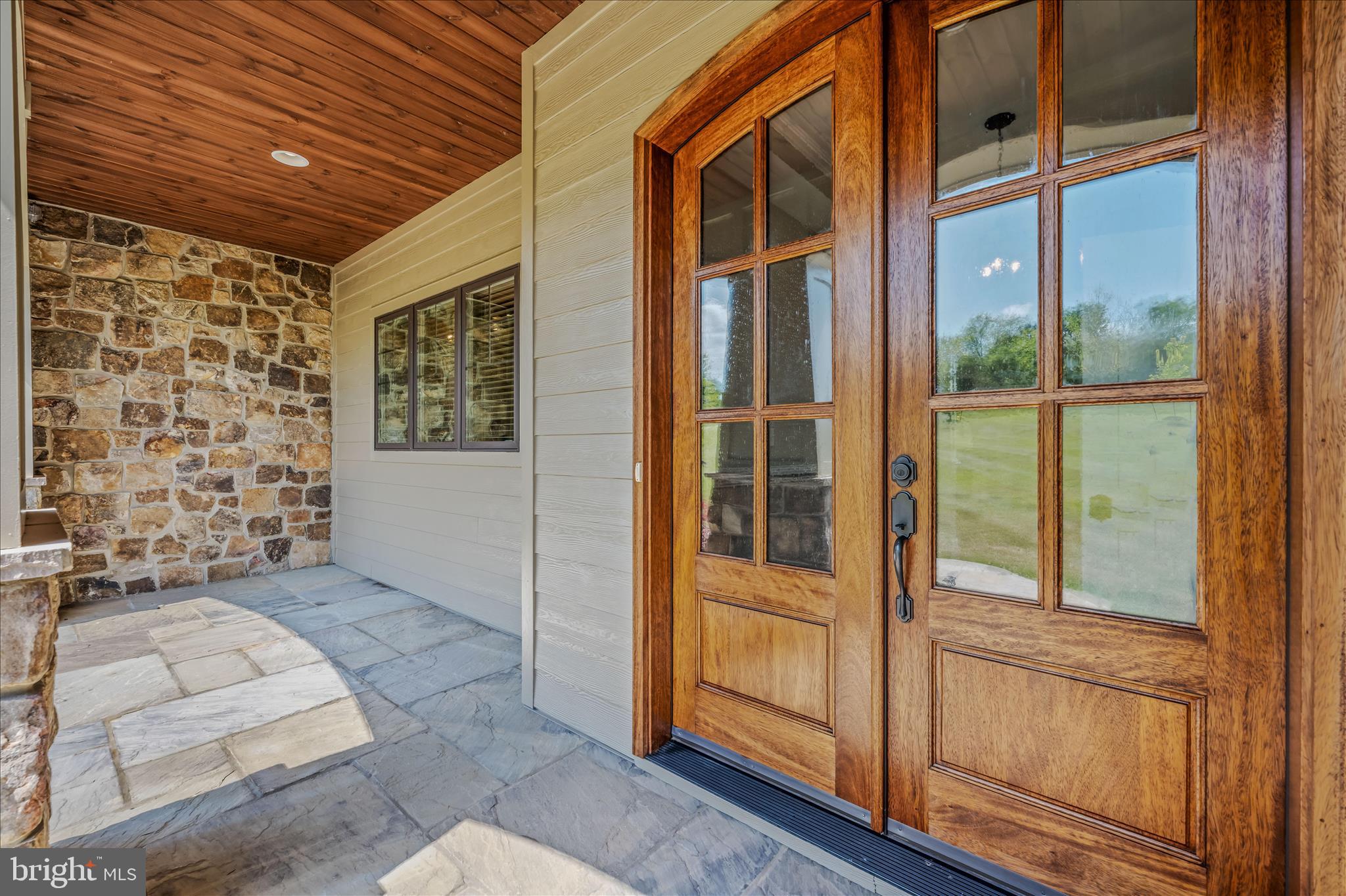 GREYSTONE ON THE OPEQUON - Residential