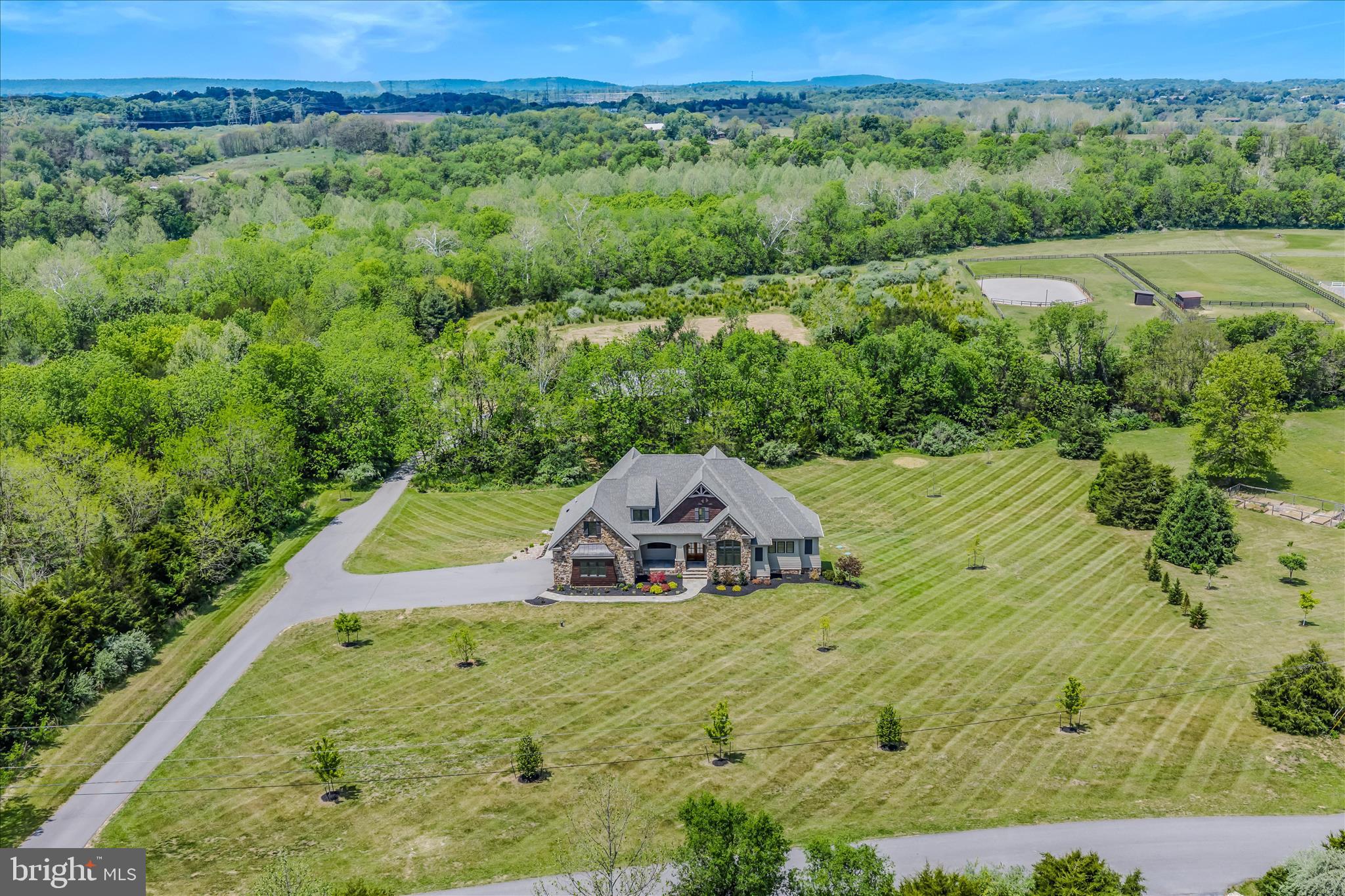 GREYSTONE ON THE OPEQUON - Residential