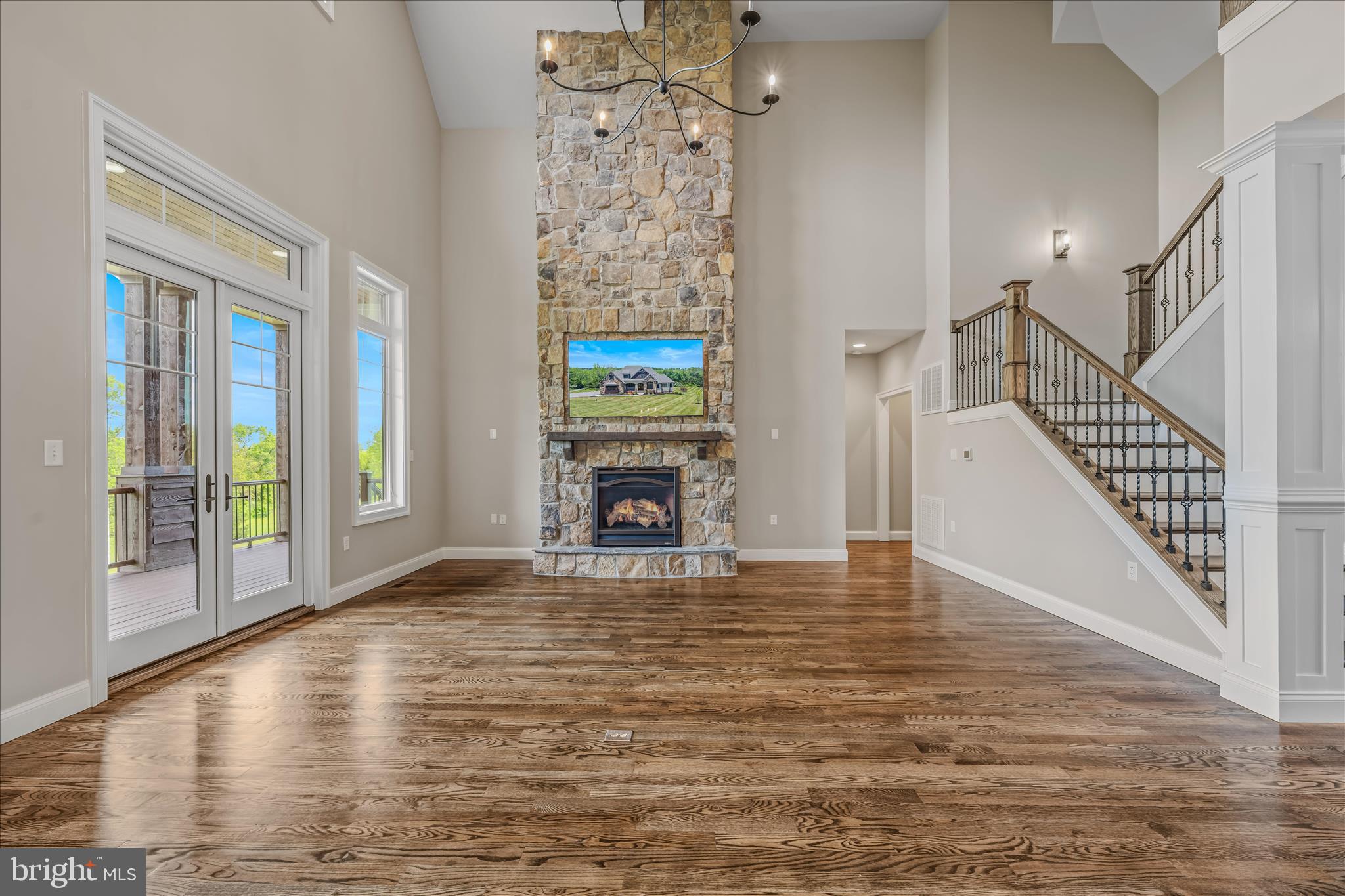 GREYSTONE ON THE OPEQUON - Residential