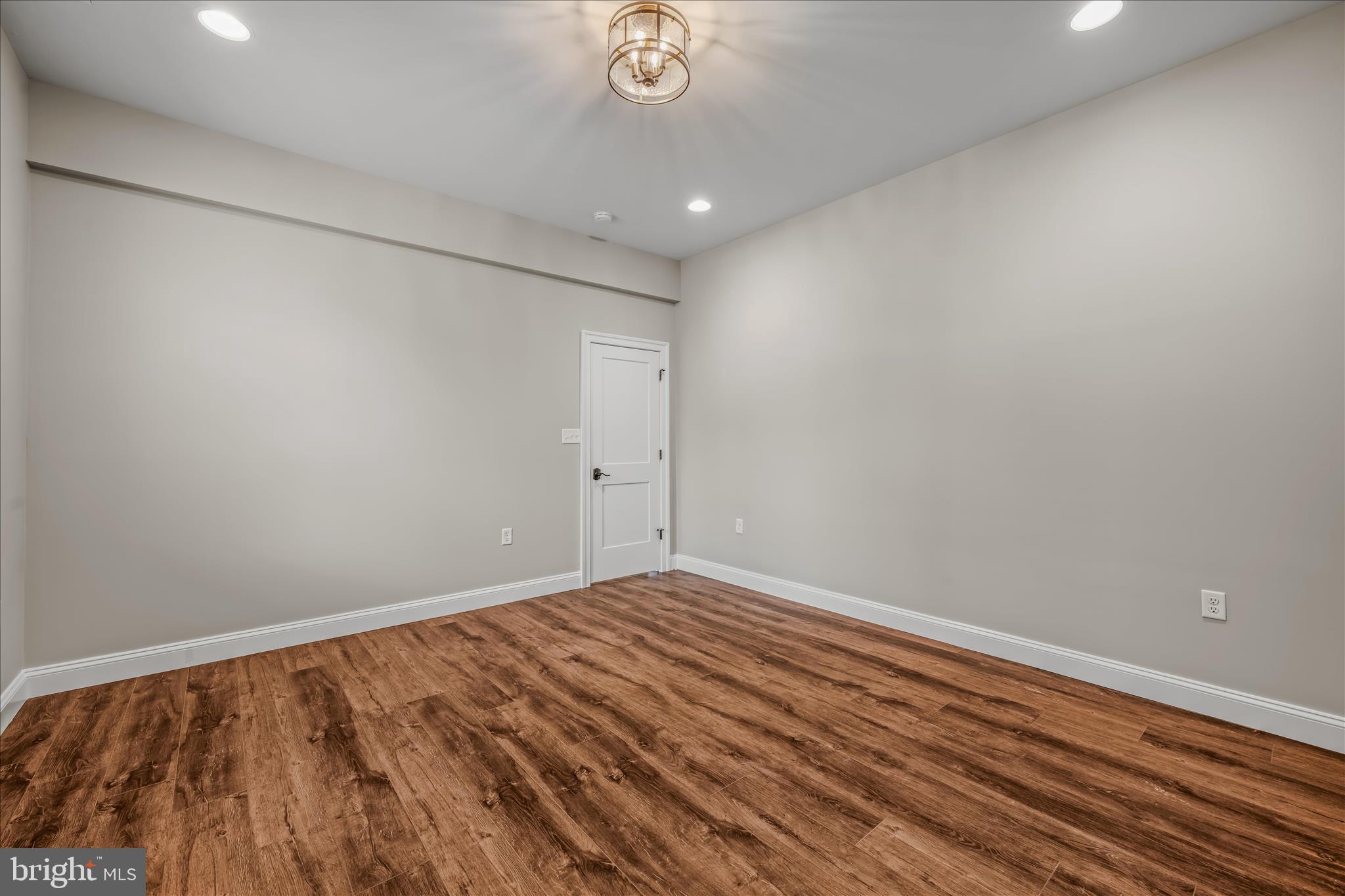 GREYSTONE ON THE OPEQUON - Residential