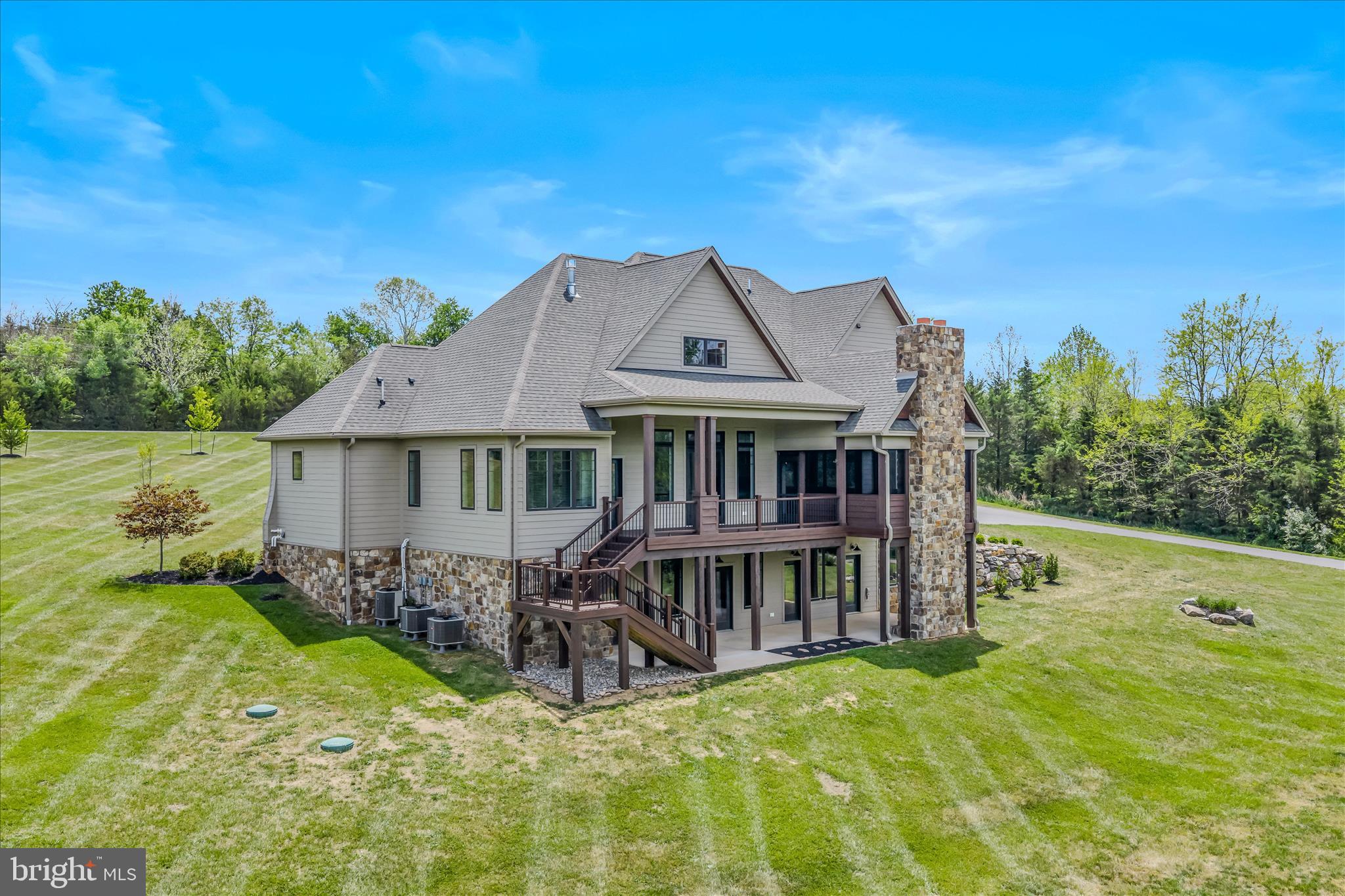 GREYSTONE ON THE OPEQUON - Residential