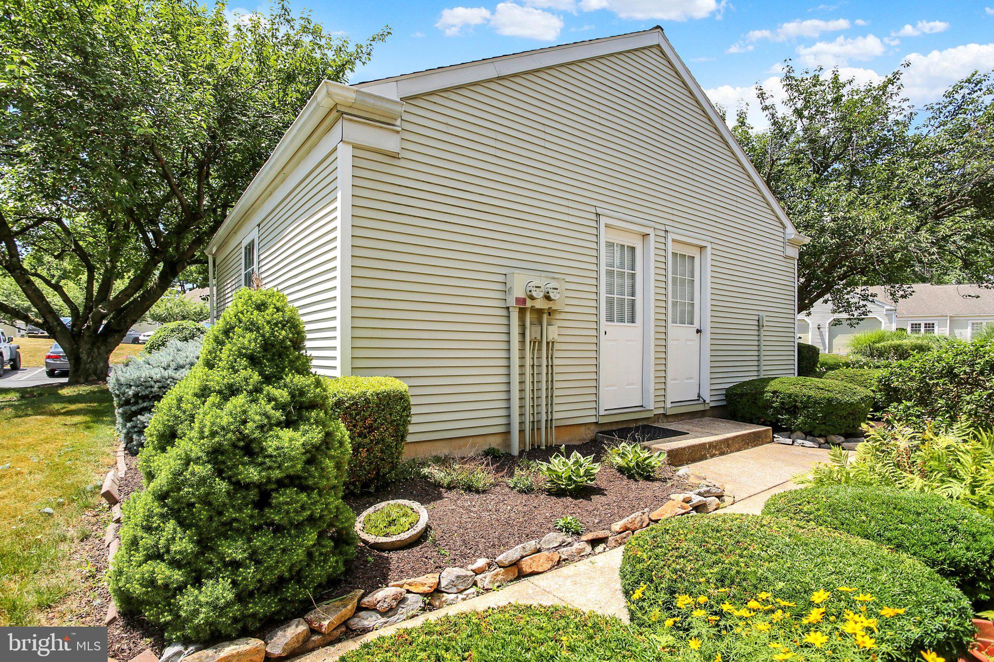 ROCKLEDGE - Residential