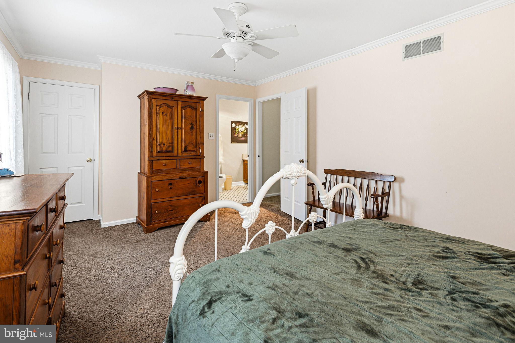 YARDLEY CORNERS - Residential