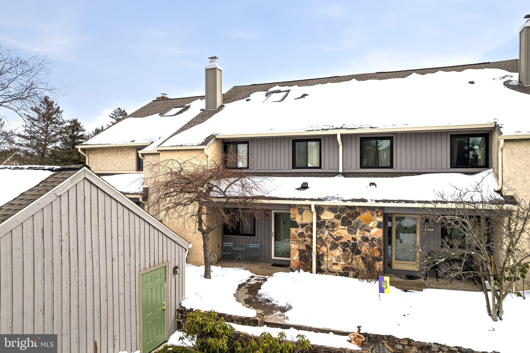 YARDLEY CORNERS - Residential