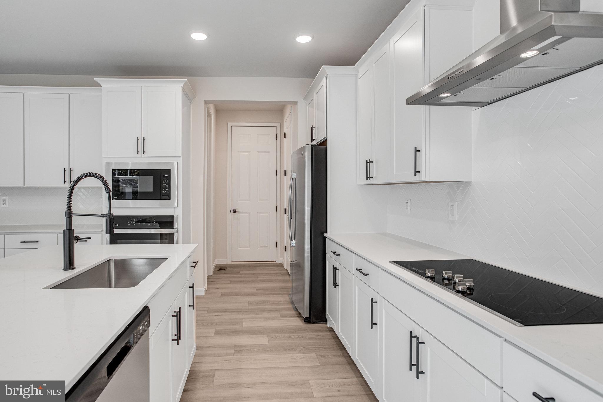 WILDERNESS SHORES - Residential