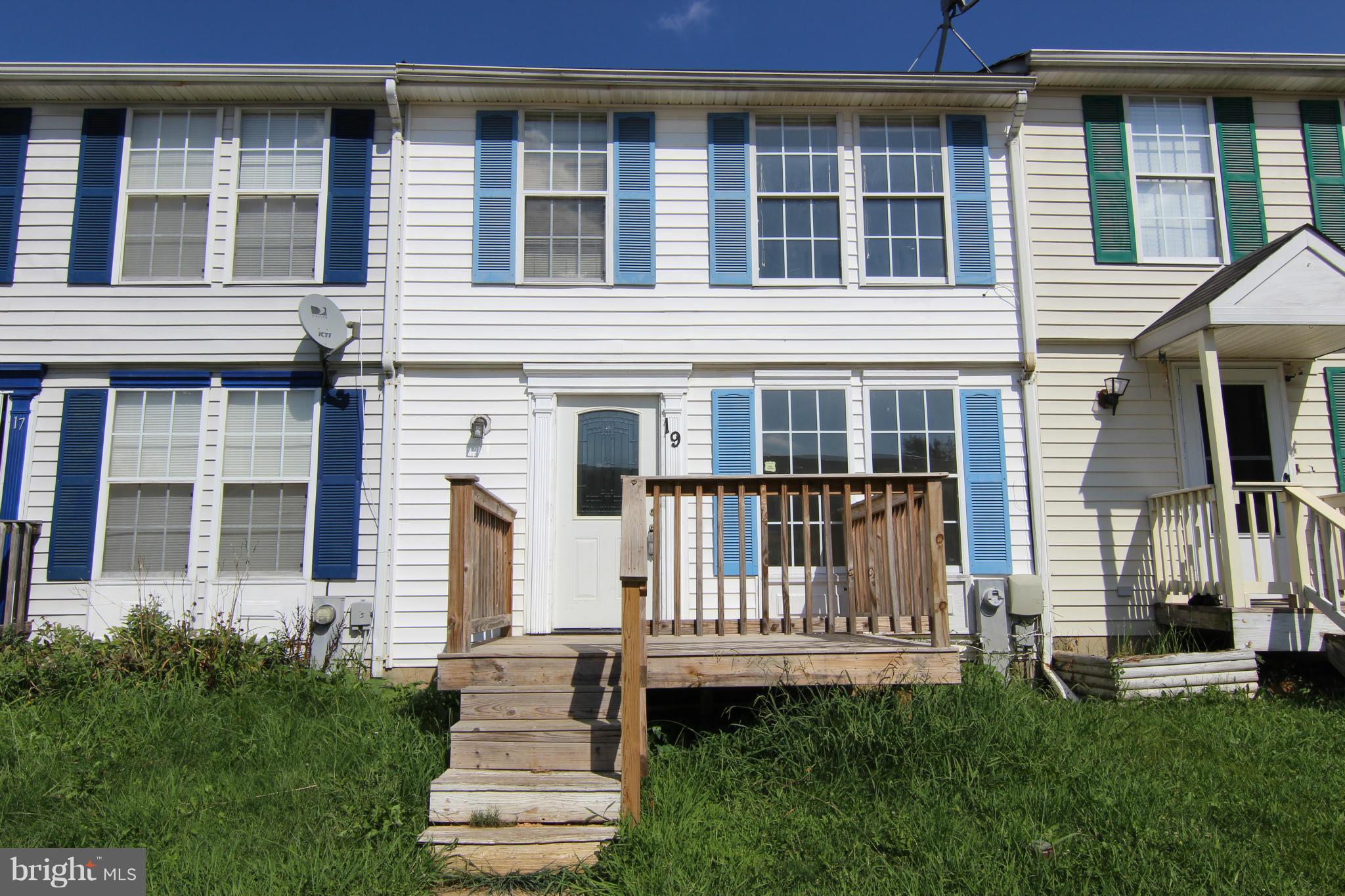 Come see this newly carpeted, freshly painted townhome with three bedrooms, spacious well-lit living areas, and plenty of basement storage space! Enjoy a fenced-in backyard, with a deck perfect for cookouts. Located in quiet Mary's Choice, walking distance to Martin Plaza Shopping Center, and close to Martin Airport. Schedule a showing today!