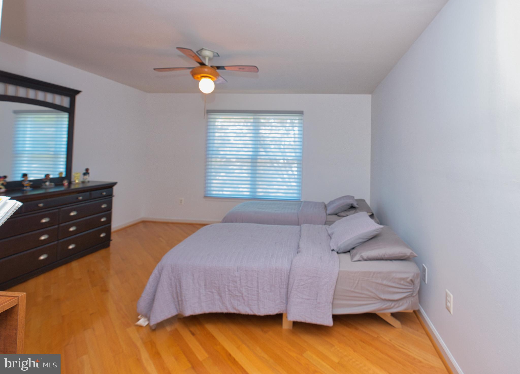 WILLIAMSBURG - Residential