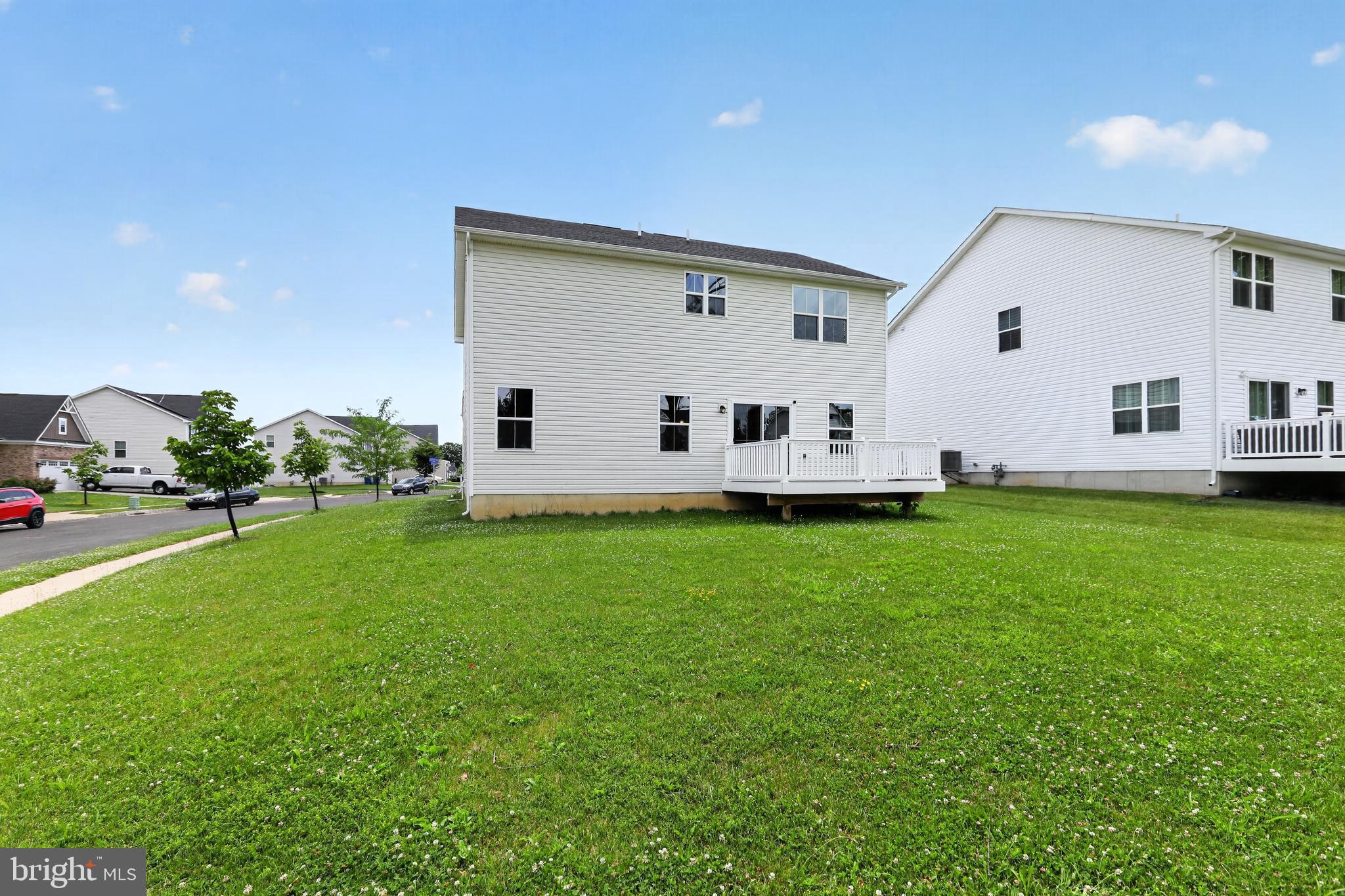 ASHBOURNE MEADOWS - Residential