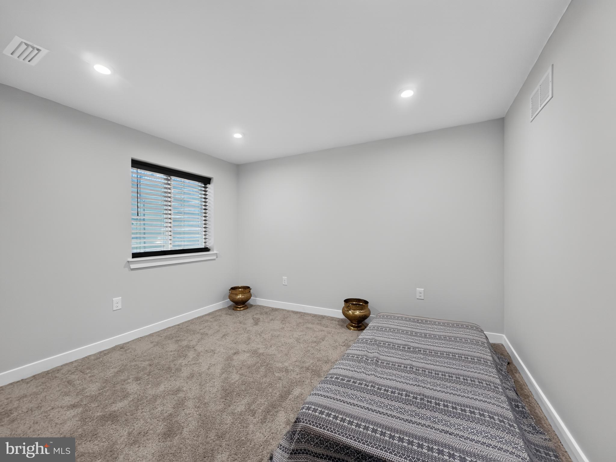 ASHBOURNE MEADOWS - Residential