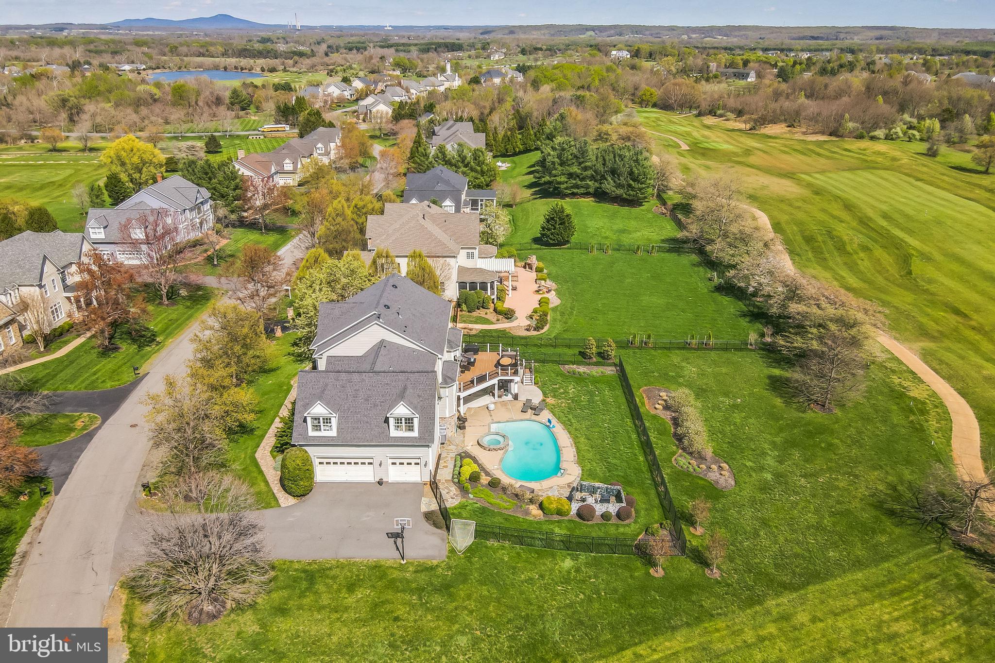 RASPBERRY FALLS - Residential