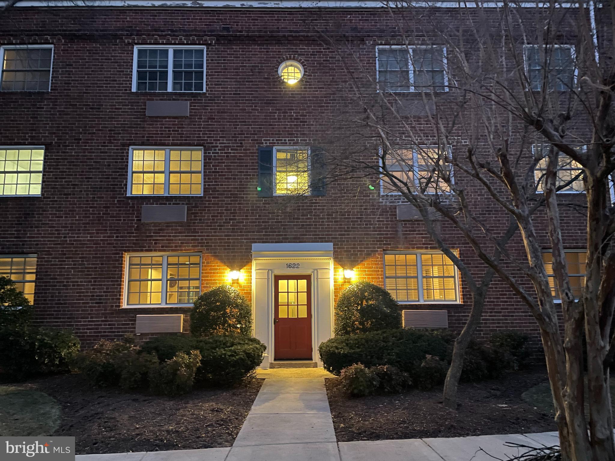 Commuter's dream only one light to commute to DC. Discover the perfect blend of modern updates and unbeatable location in this beautifully refreshed 1-bedroom, 1-bathroom condo! Featuring brand-new stainless steel appliances—stove, refrigerator, dishwasher—along with a sleek new sink and countertops, this kitchen is ready for all your culinary adventures. The original refinished hardwood floors add warmth and character throughout the space, creating a cozy yet modern feel.

Nestled just moments from Old Town’s vibrant shops and restaurants, and steps from the scenic Mount Vernon Trail, this home offers the best of city living with nature at your doorstep. A commuter’s dream, less than a mile to the Metro and just a short drive into Washington, D.C..

Don’t miss this opportunity to own a move-in-ready condo in one of the area’s most desirable locations!