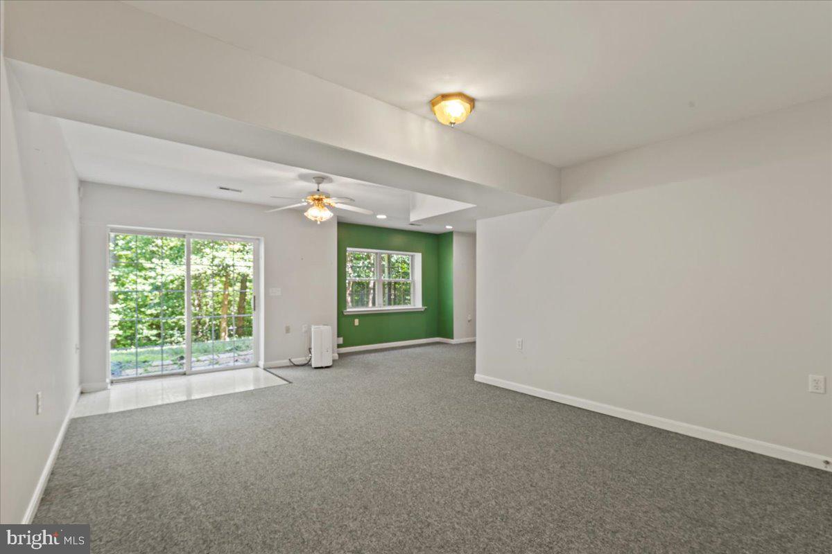 HUNTERS RIDGE - Residential