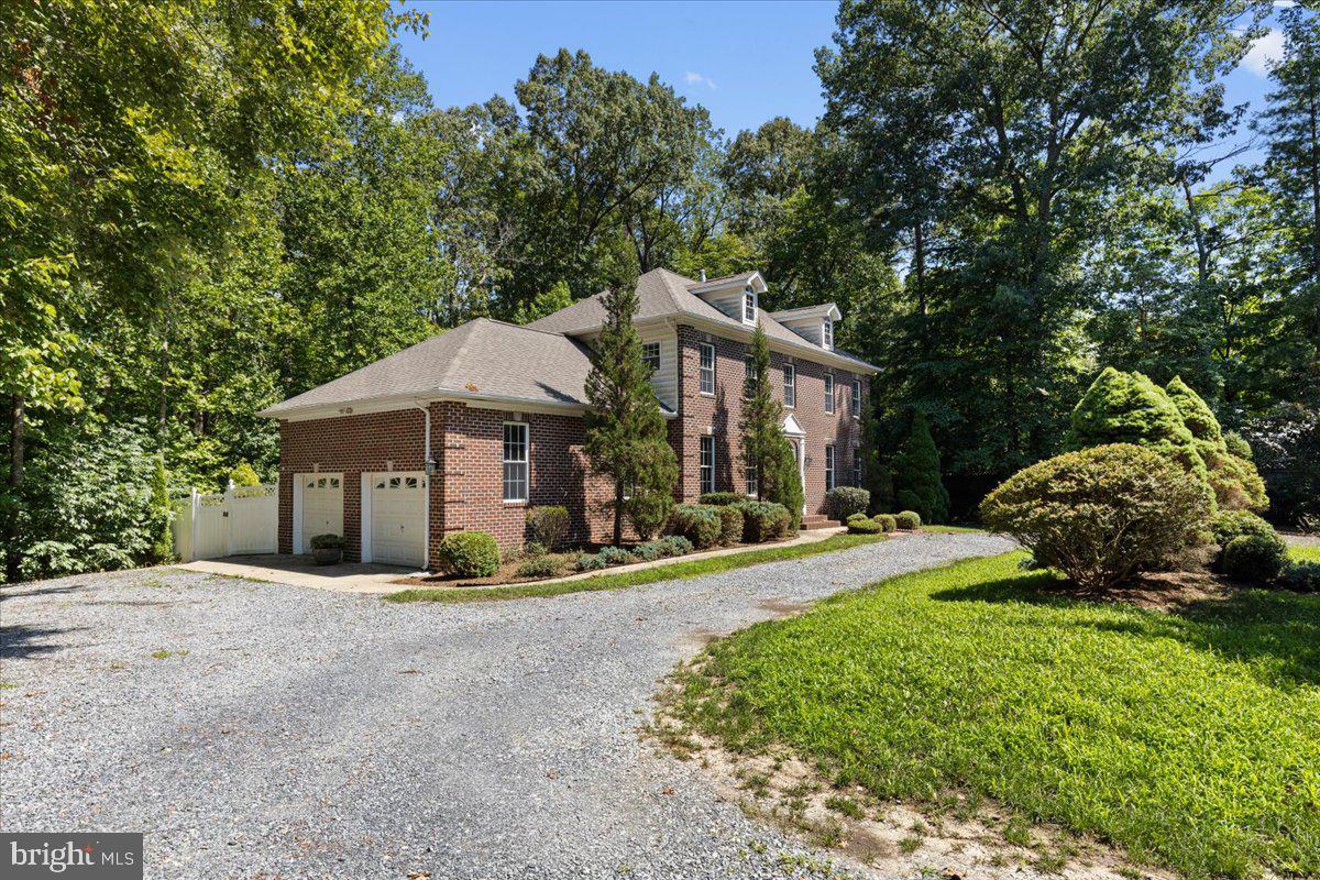 HUNTERS RIDGE - Residential