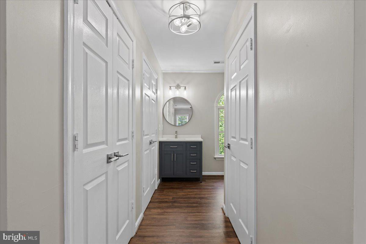 HUNTERS RIDGE - Residential