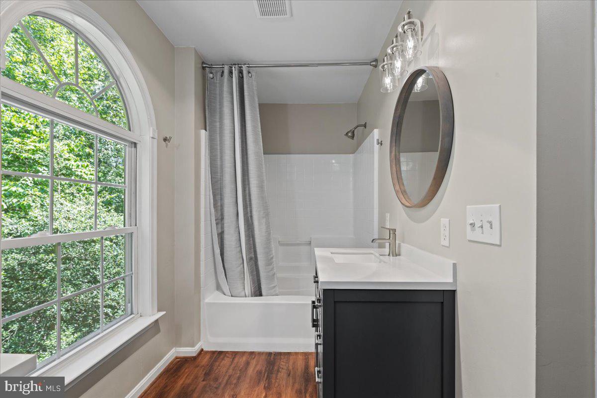 HUNTERS RIDGE - Residential