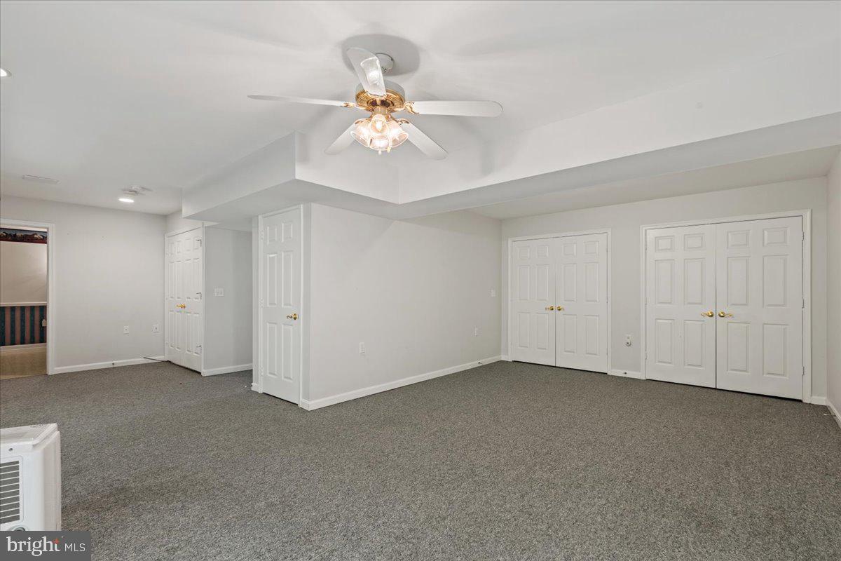 HUNTERS RIDGE - Residential