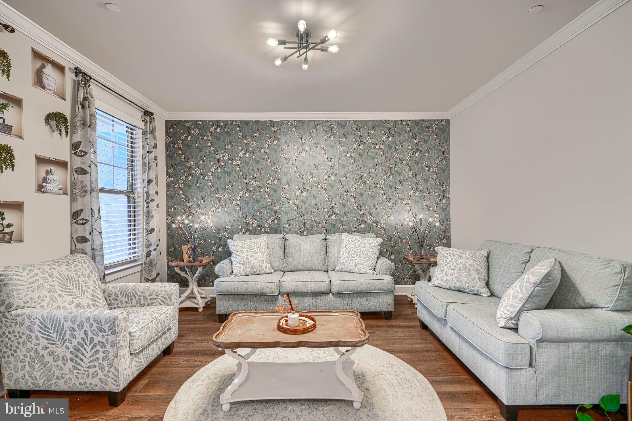 LAKE LINGANORE WOODRIDGE - Residential