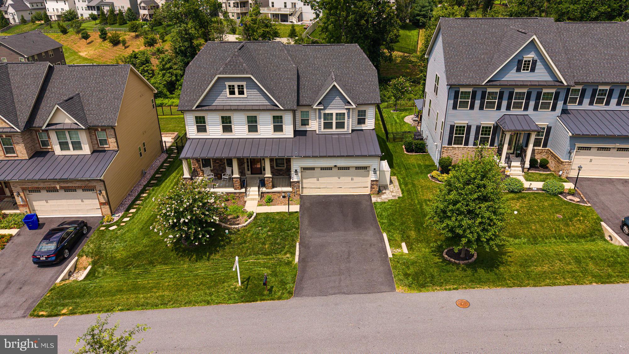 LAKE LINGANORE WOODRIDGE - Residential