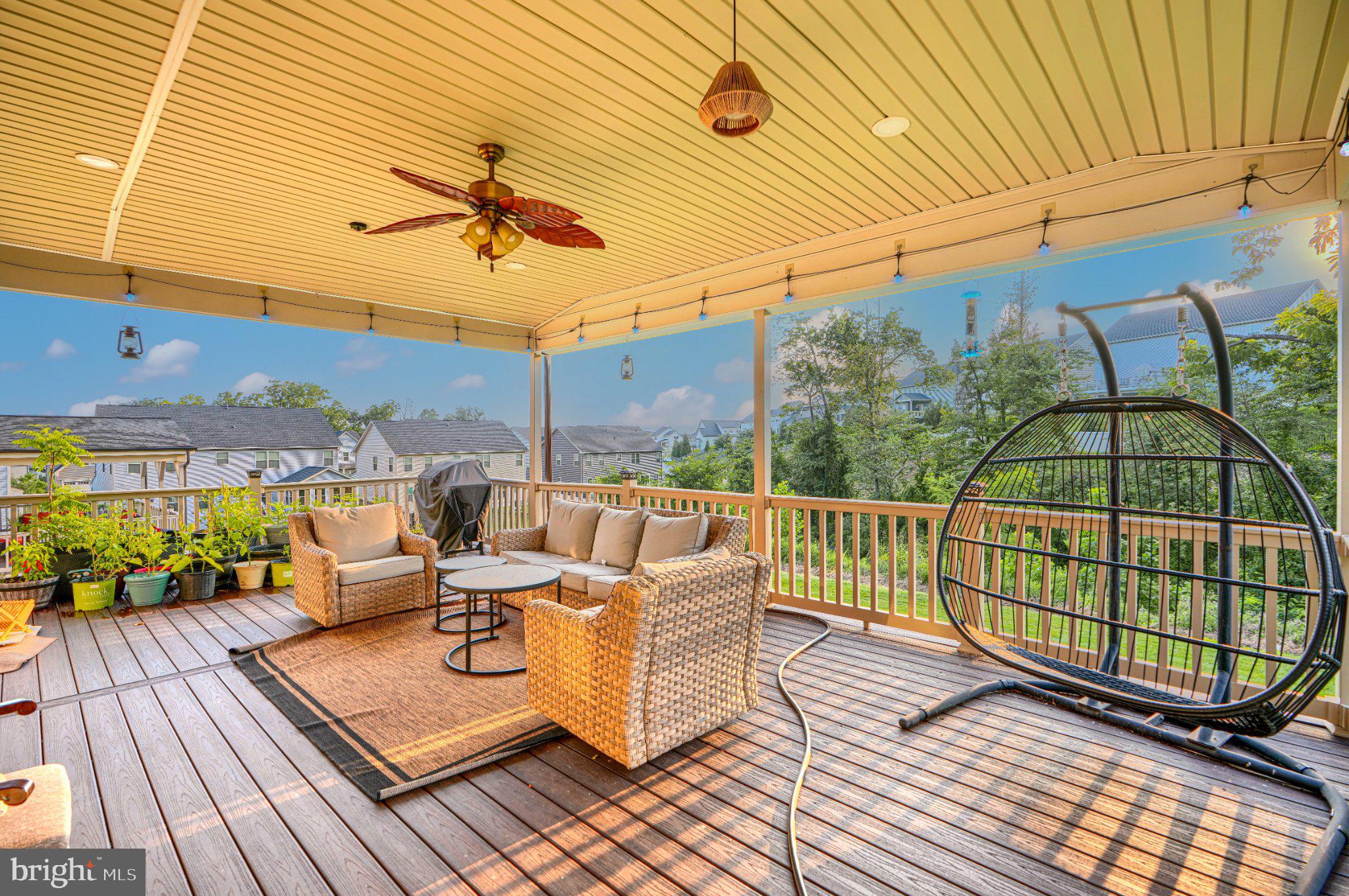 LAKE LINGANORE WOODRIDGE - Residential